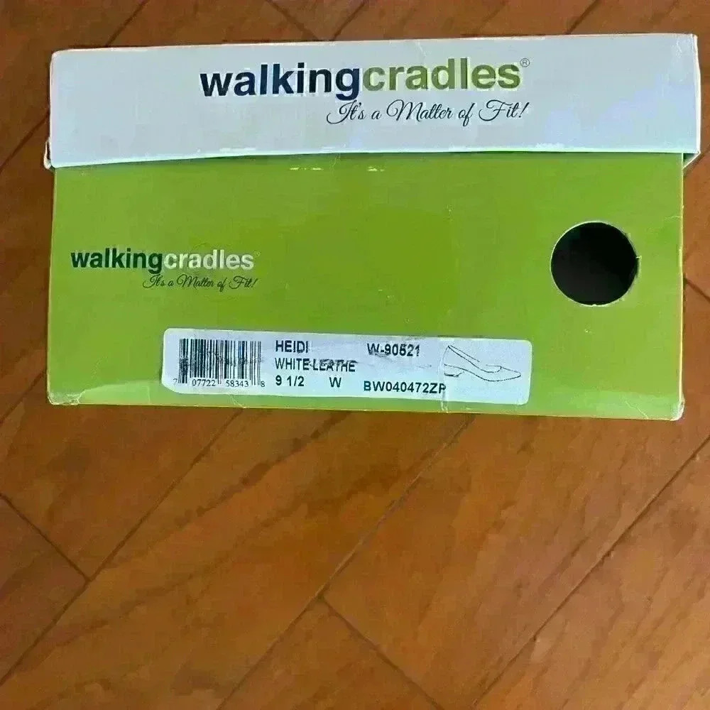 Walking Cradles Heidi White Leather pump Size 9.5 Wide Save $65.00 - Picture 11 of 11